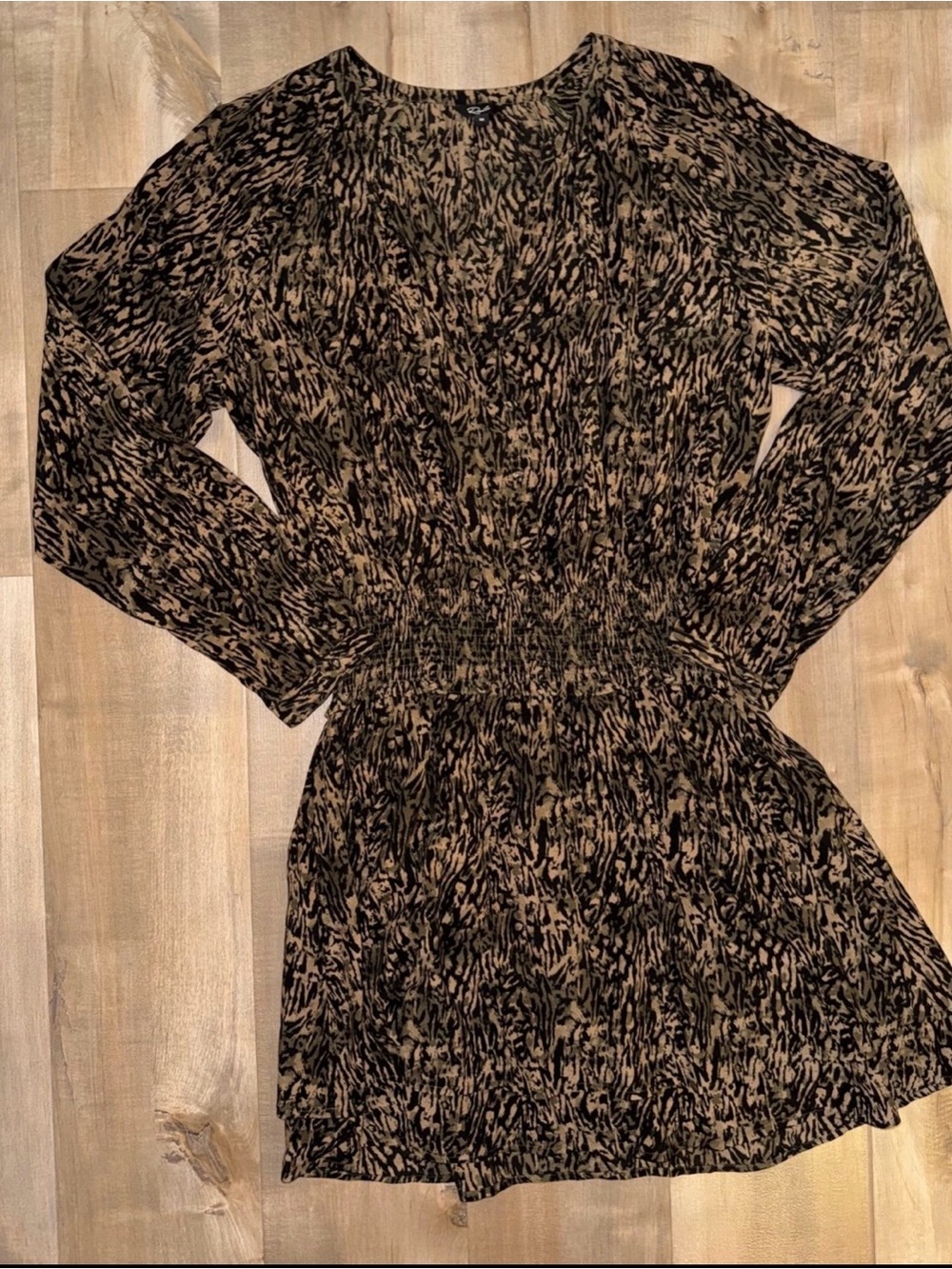 Rails Jasmine Mini Dress in Olive Static in Multi Size Medium - Picture 2 of 9